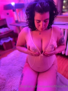 No glasses or glasses does it even matter because no one s looking at part 2