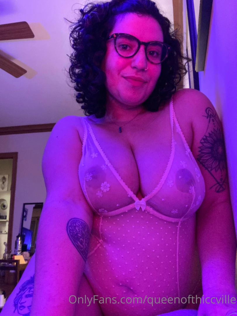 No glasses or glasses does it even matter because no one s looking at part 1 