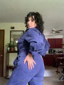 Let me take peek under the hood honey part 1