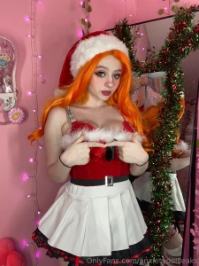 I just send out a special xmas fuck machine vid in dms go check now to