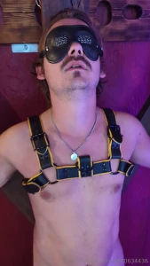 Oscar getting dick sucked