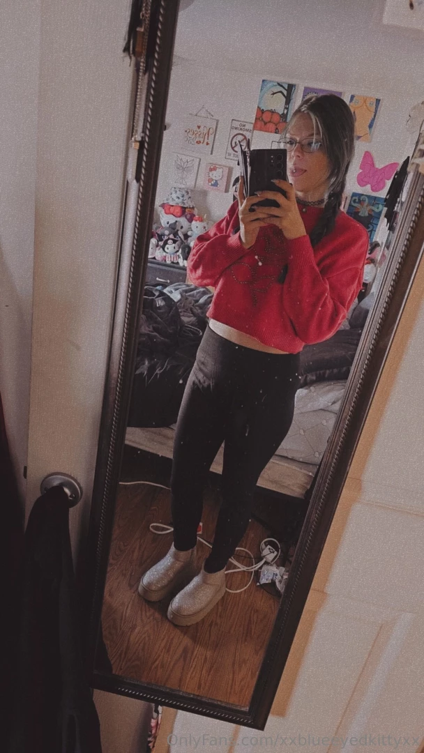 Subscribe now photos videos camera member rating user content 