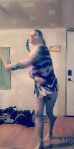 Okay so hear me out me going live on here but hooping naked for you