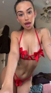 Does red look good on me part 79