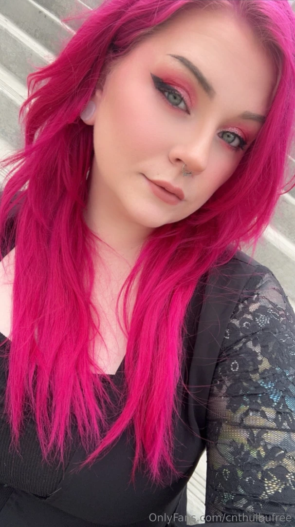 It s my birthdaaayyyy all tips get free pictures for the next 3 days 