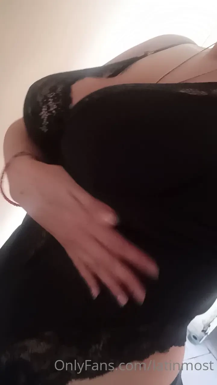 Someone to play with me 