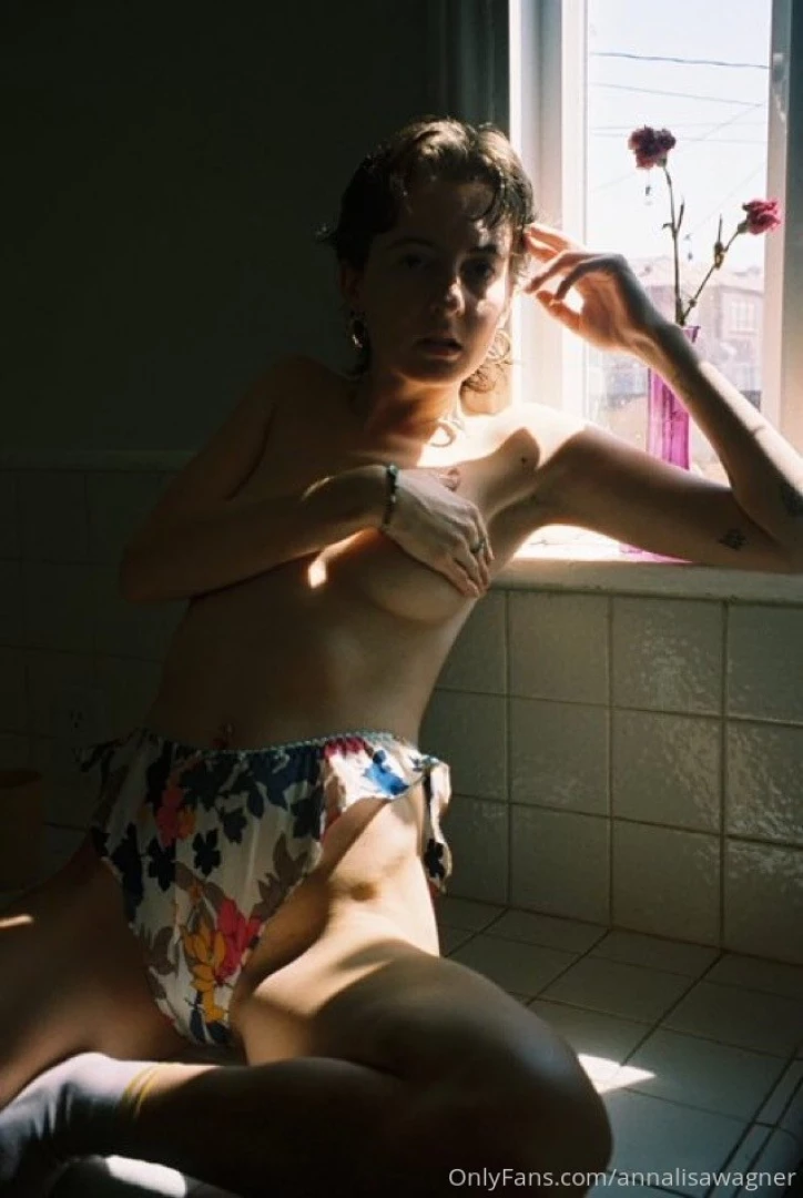 Hello my loves i wanted to share one of my friends of profiles she part 1 