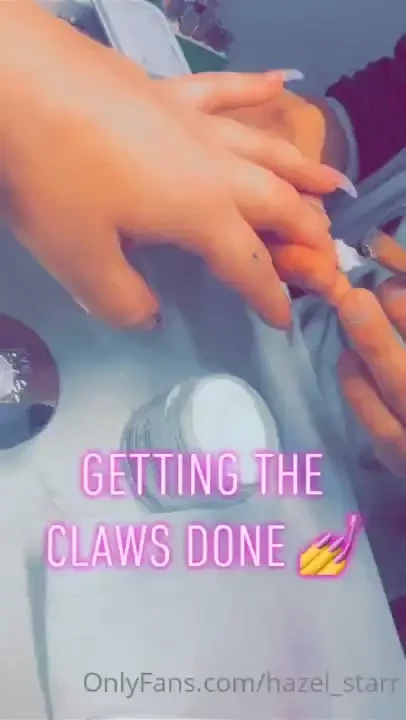 So i decided to go with sparkly white nails amp i m obsessed if you 