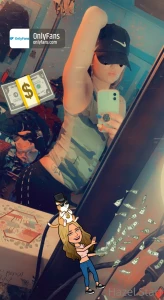 Twerk twerk twerk twerk that ass like it s your fucking birthday bitch