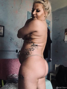 Look at that rump oh mur gerd rate my ass by tipping my campaign amp part 2