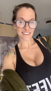 So reminder that friday -sunday my studio is open till about 7 so i