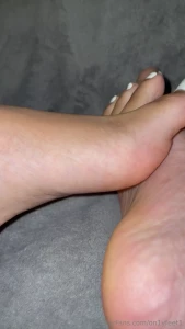 Warming up these yummy feet