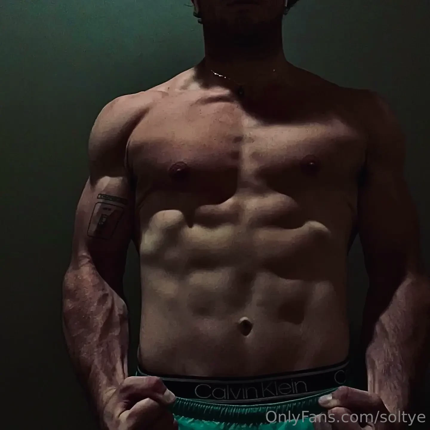 I want to know what type of content y all want to see drop a comment 