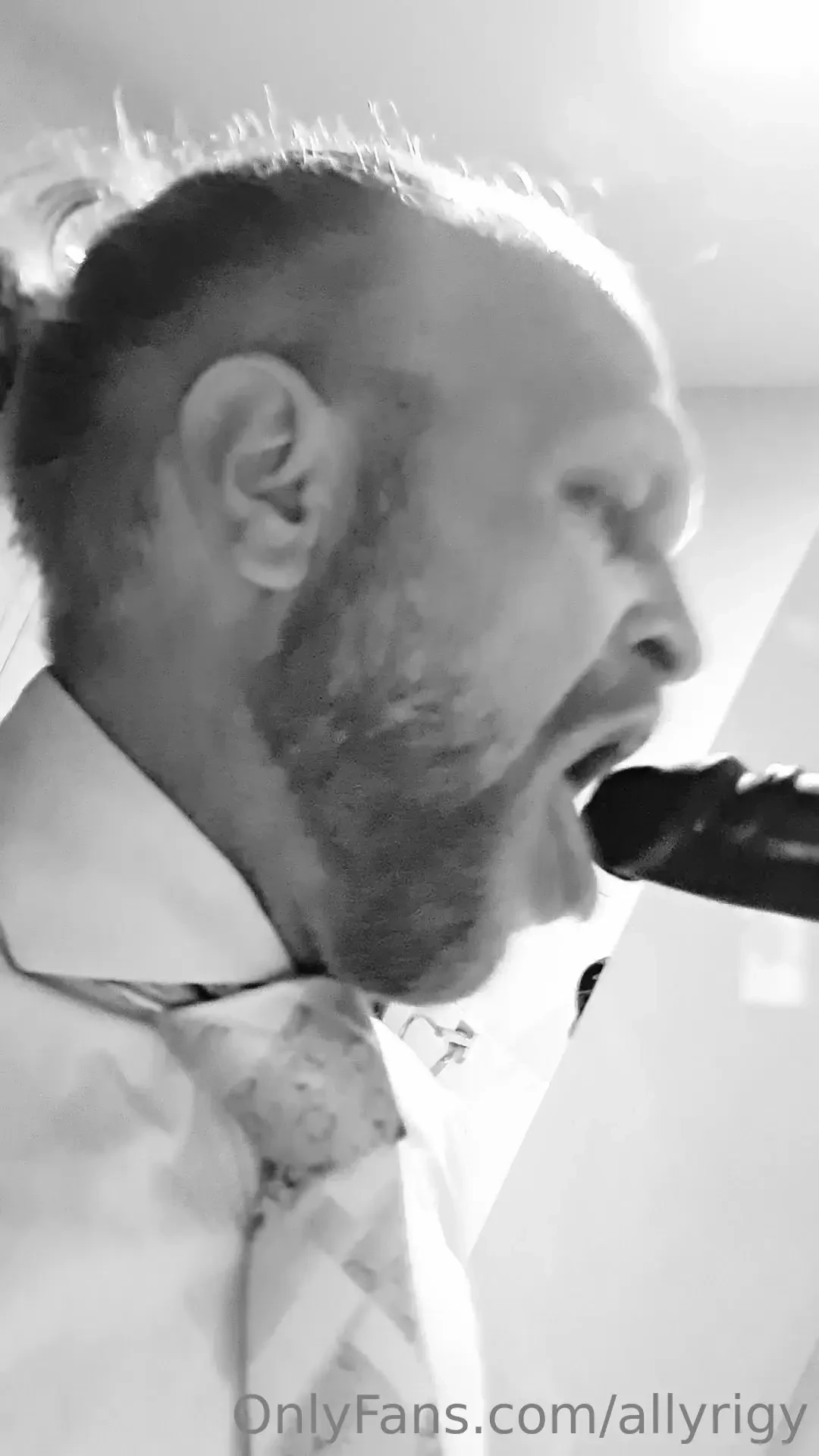 Sucking on the 9 inch dildo 