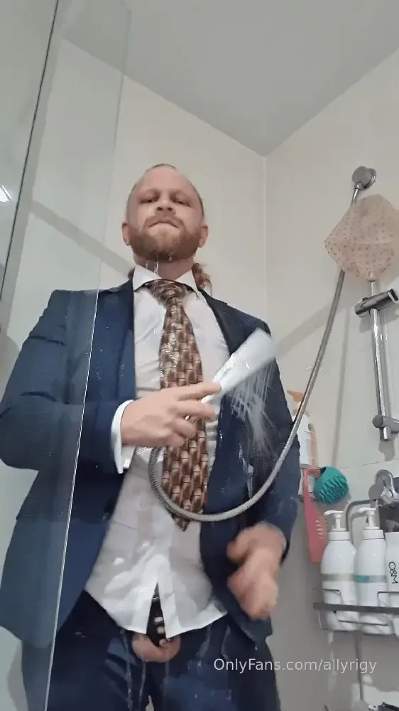 Drippin down my neck soakin wet shower preview 
