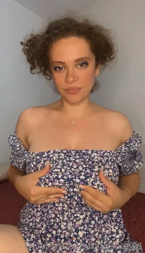 What do you think it s under mommy dress 