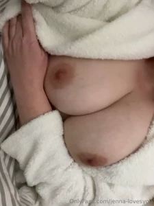 I mean how can i not when they jiggle like this