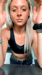 Pulling my hair while we fuck is a must daddie