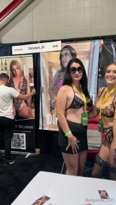 Omg guys we had a blastttttt at exxxotica miami this year i m so lucky