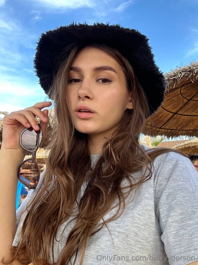 Happy birthday to me today is my day and i want to congratulate not 