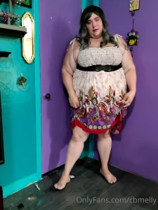 Got a new wig playing around with long hair my new dress and makeup part 4