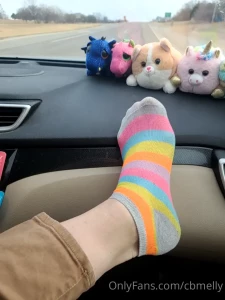 Some traveling tootsies for your thursday evening part 1