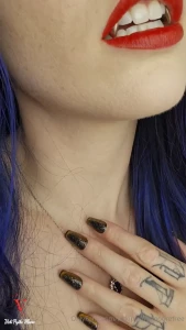 Teaser for asmr close up femme fatale tiffany 1920s night club outfit