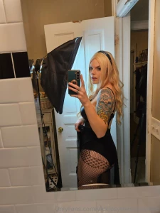 Teaser for bonus cecilia death eater mirror selfie photoset