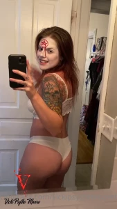 Bloody mary i heard you summoned me in your mirror - hopefully you won