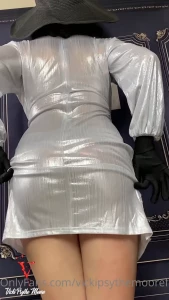 If lady dimitrescu is 8ft tall how big do you think her booty is lady