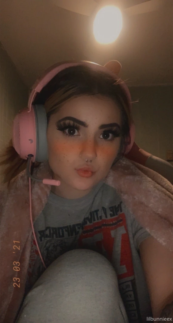 Playing lol with some friends tonight 
