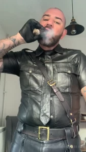 Cash master pay up pigs