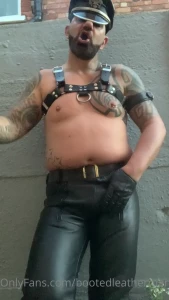 Leather harness cigar