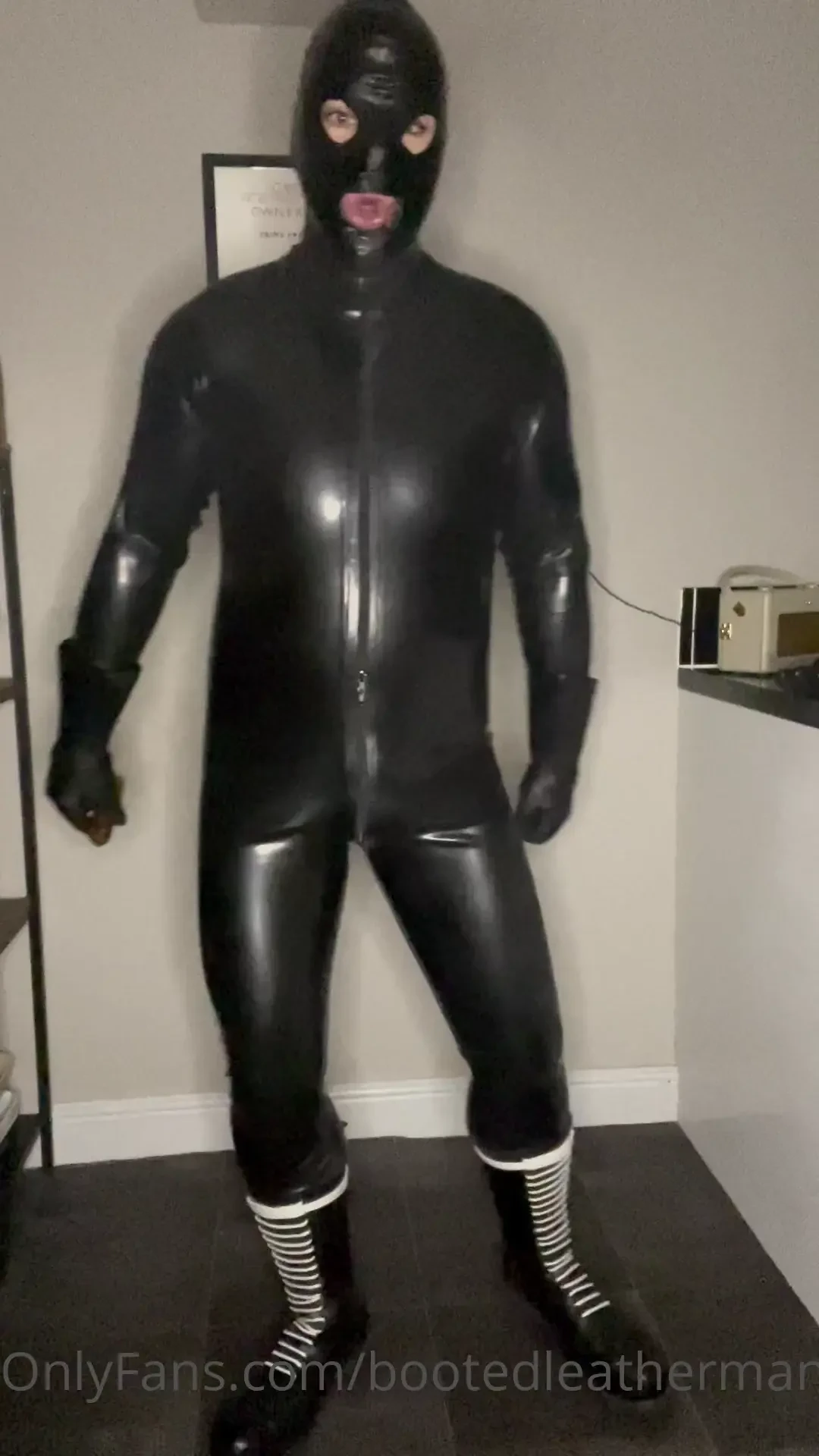 Rubber boss 