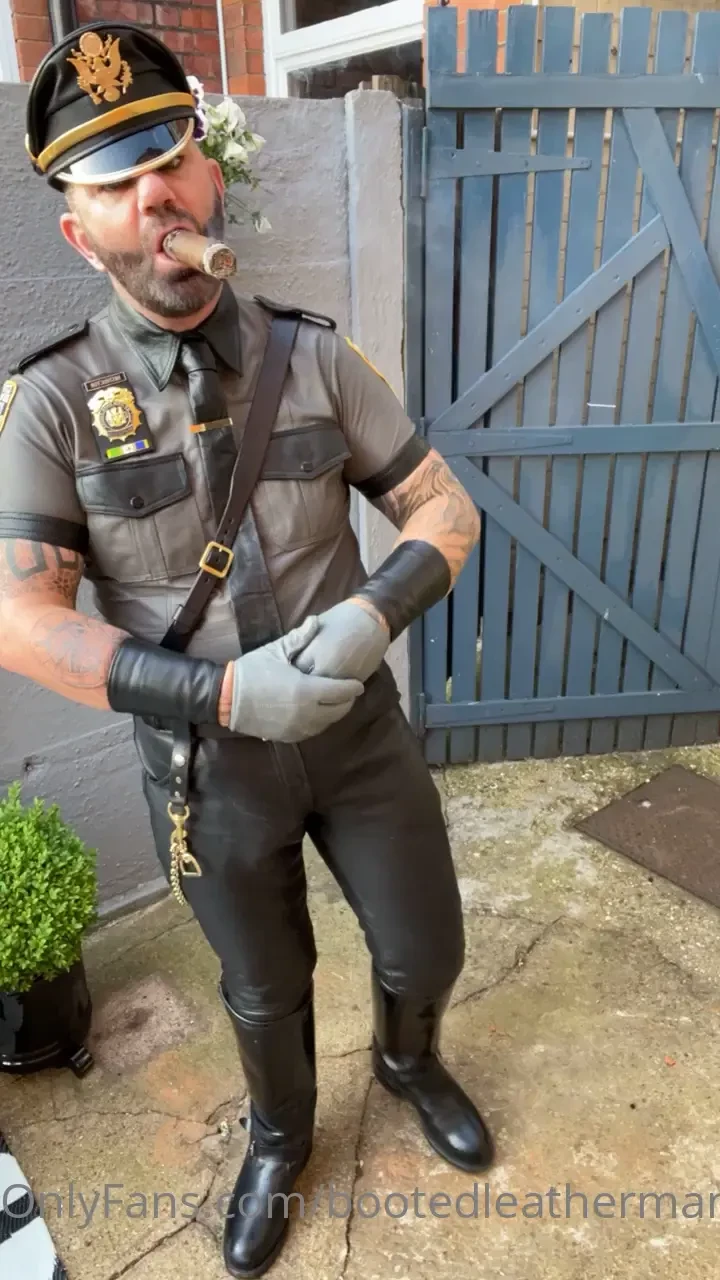 Take my smoke boi 
