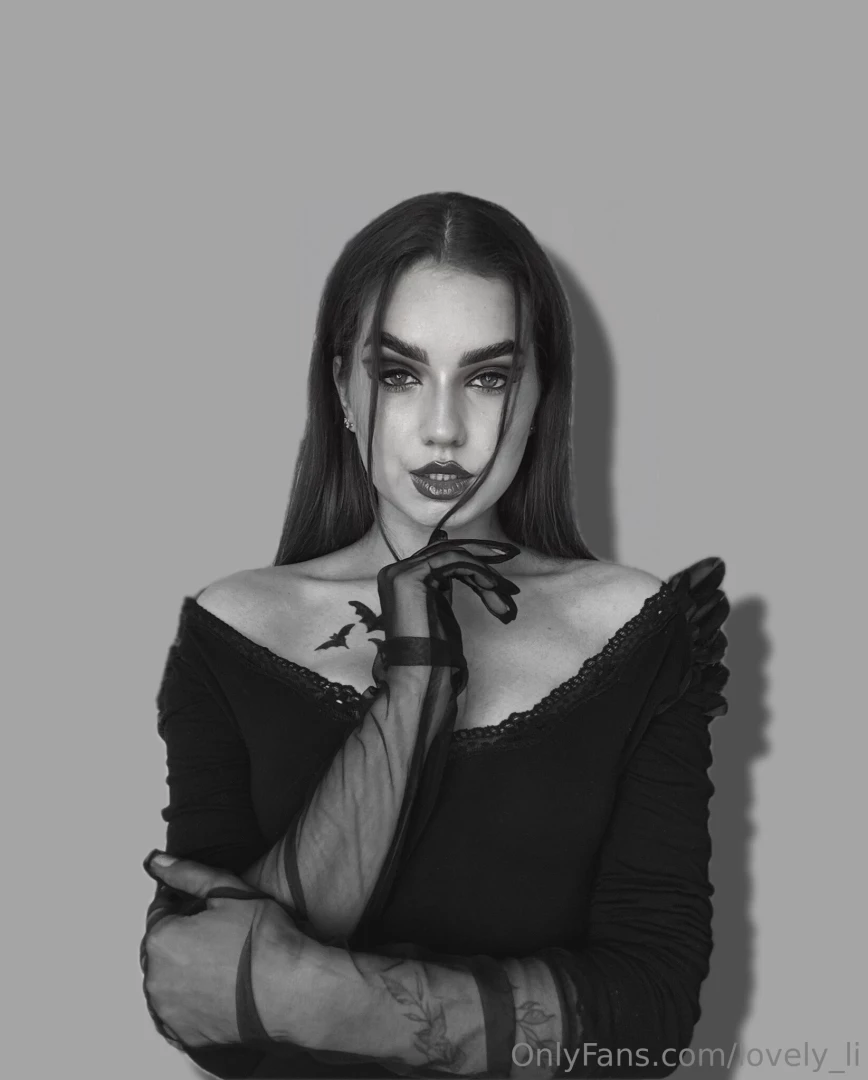 A gaze that will stop time or make it run faster - the choice is yours 