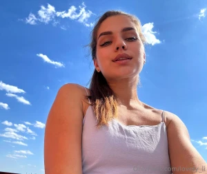 When the sky is so blue that even your thoughts become brighter part 1