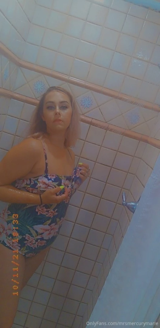 Ran away to the beach now at the hotel s pool figured i would play in part 3 