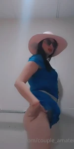 Je t emmene avec moi dans les toilettes du restaurant je fais tomber part 1