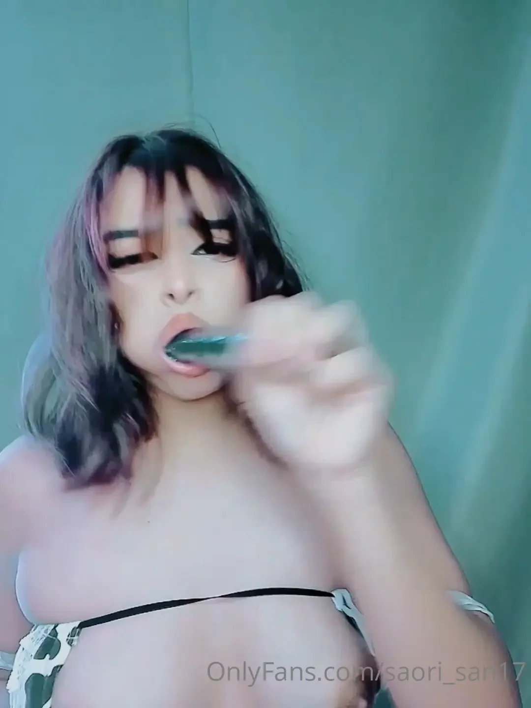Quieres mas videitos y fotitos dejamelo saber con un me gusta jijiji 