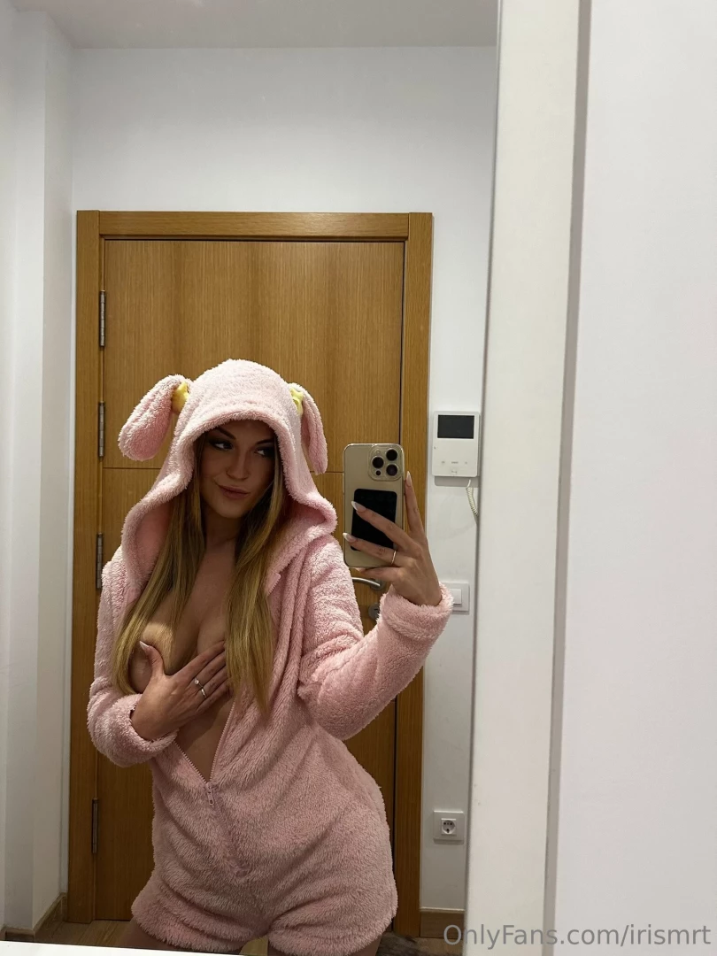 Conejita con ganas de romper las reglas 