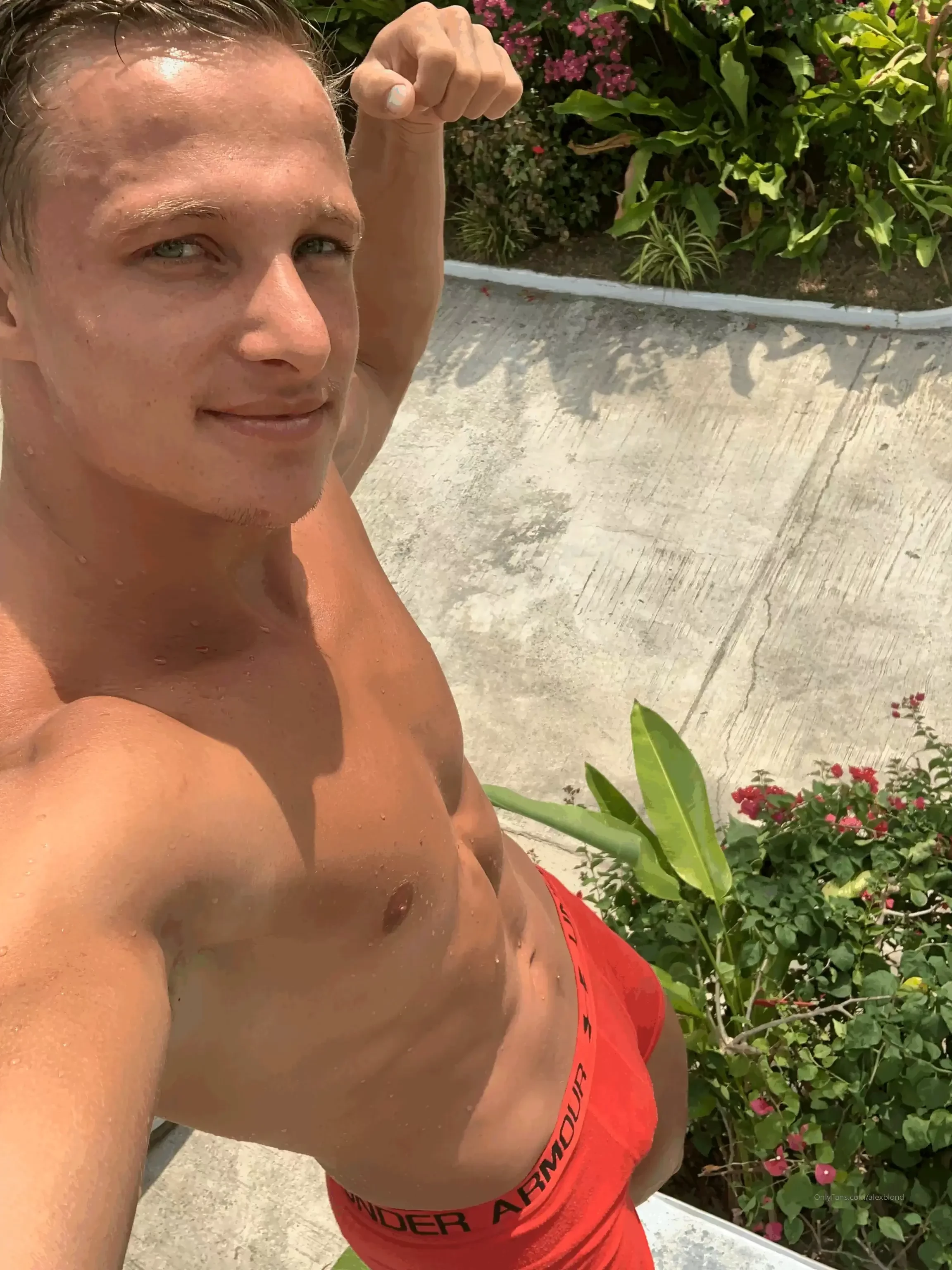 Handsome alexblond and beautiful view i love hot weather and goo place 