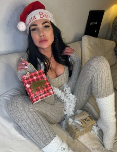 Countdown to christmas how do you get into the holiday spirit