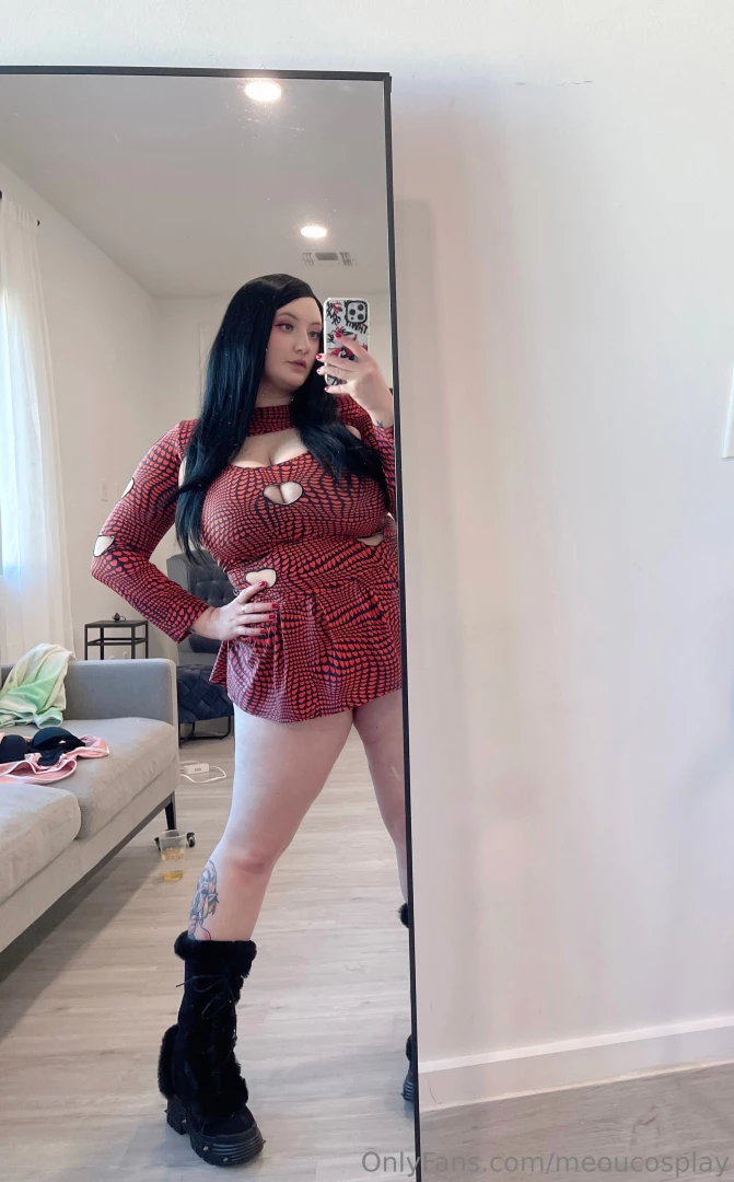 New set dropping soon here s some mirror pictures to keep you busy part 3 