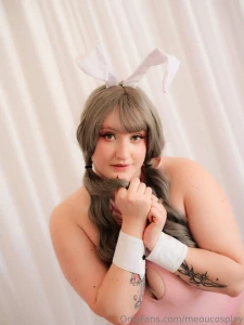 This bunny girl would love to be your valentine lt 3