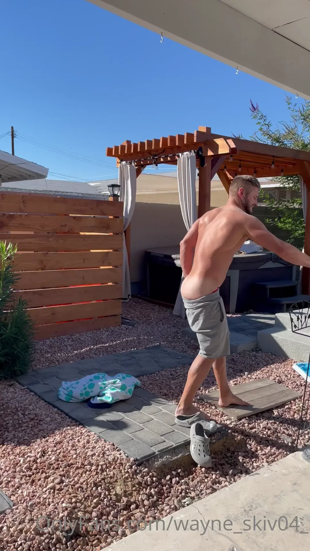 Our neighbors must think we crazy 