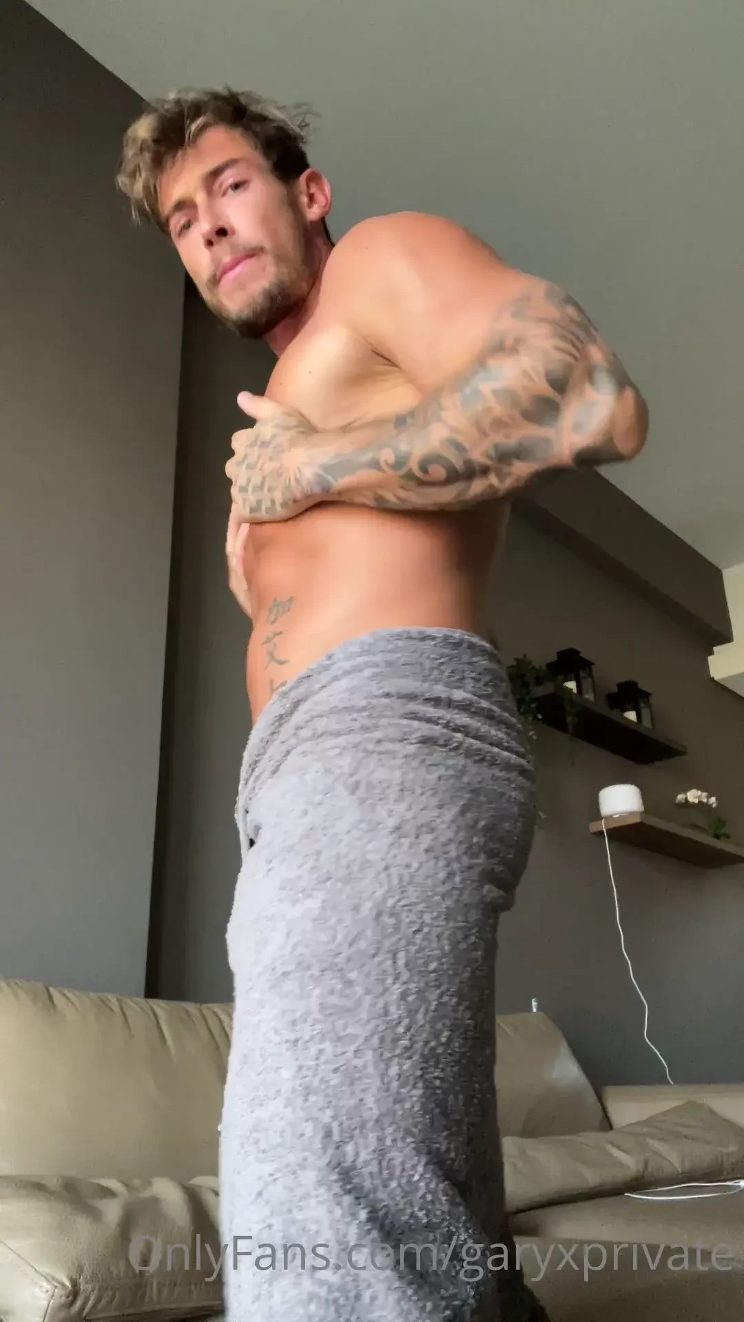 Happy sunday baby if you want to see my asshole very open for you you 