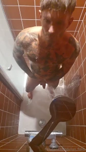 Watch me take a shower get into my intimity