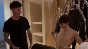 I was at the spa and a guy attracted my attention during the gym