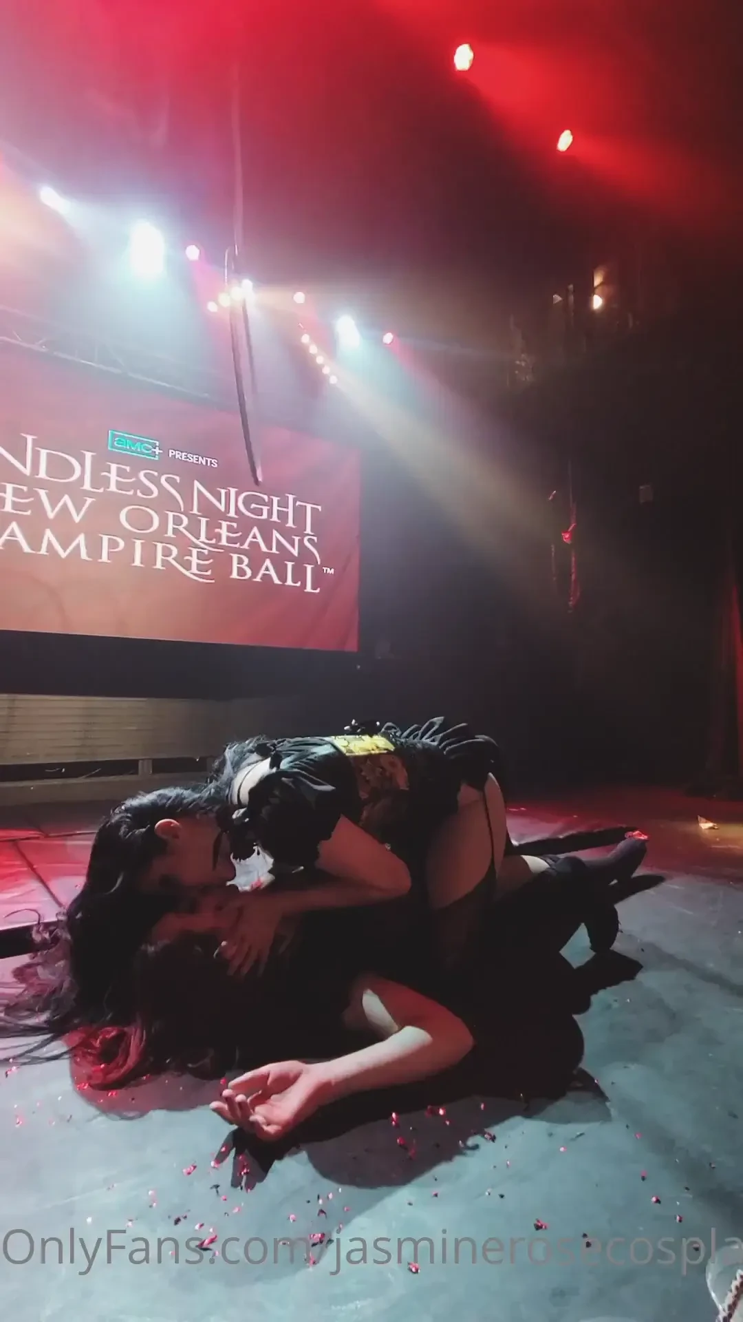 Sharing the end of the performance here first 